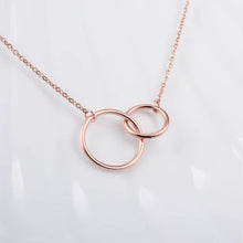 Interlocking Circle Necklace Silver