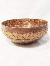 Zigzag Coconut Bowl (13-15 cm diameter)